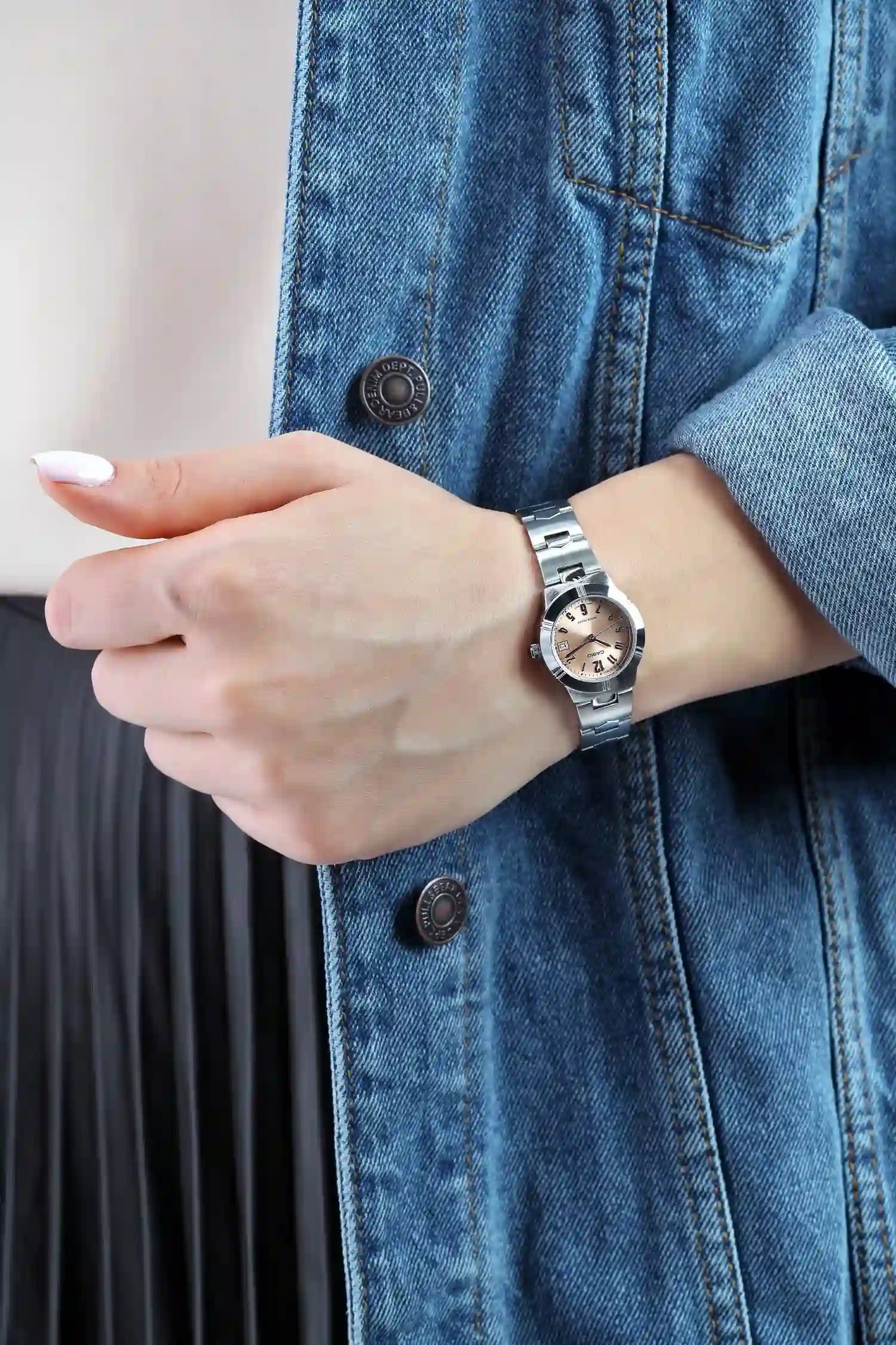 Casio LTP-1241D-4A3 Analog Womens Watch Date LTP-1241 Stainless Steel