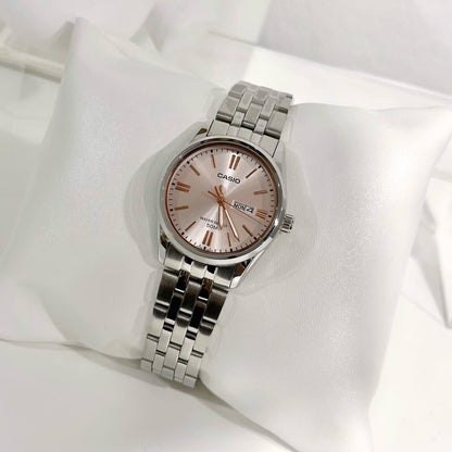 Casio Analog LTP-1335D-4AVDF Women's Watches